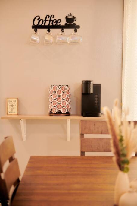 Cozy Apartment 1St 10Min Walk Downtown And City View Providence Esterno foto