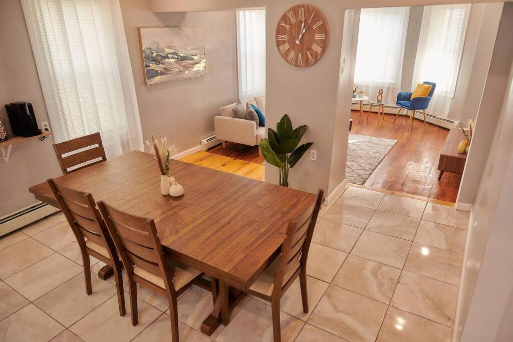 Cozy Apartment 1St 10Min Walk Downtown And City View Providence Esterno foto
