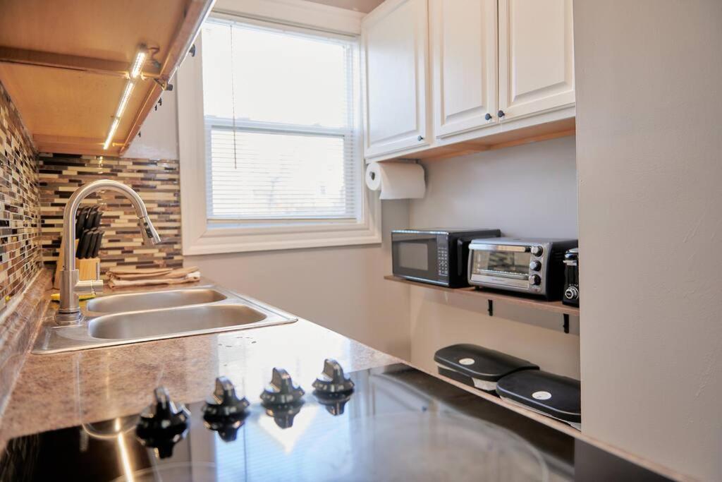 Cozy Apartment 1St 10Min Walk Downtown And City View Providence Esterno foto