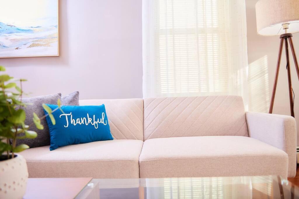 Cozy Apartment 1St 10Min Walk Downtown And City View Providence Esterno foto